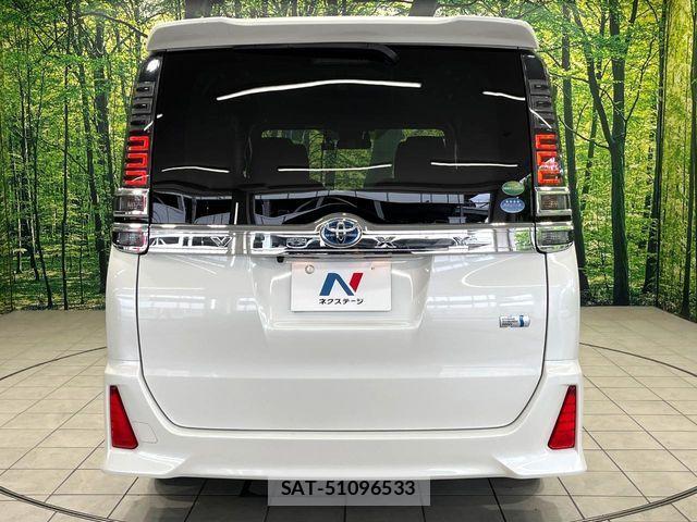 Toyota VOXY HYBRID 2018-10 7360457-15