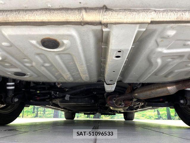 Toyota VOXY HYBRID 2018-10 7360457-19