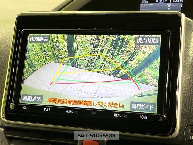 Toyota VOXY HYBRID 2018-10 7360457-3