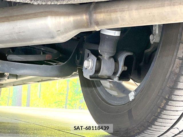 Toyota VOXY HYBRID 2021-06 7360458-19