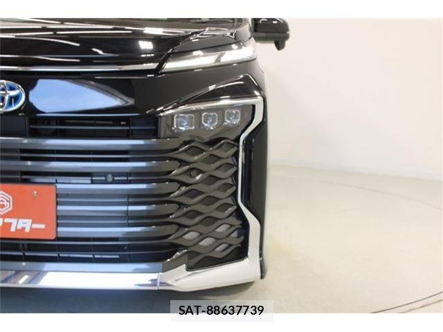 Toyota VOXY HYBRID 2023-02 7394822-13