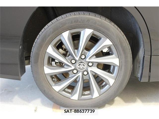 Toyota VOXY HYBRID 2023-02 7394822-22