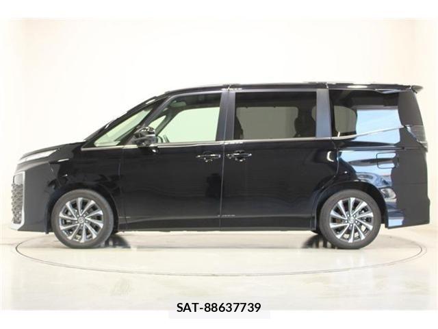 Toyota VOXY HYBRID 2023-02 7394822-8