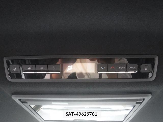 Toyota VOXY HYBRID 2023-03 7394825-10