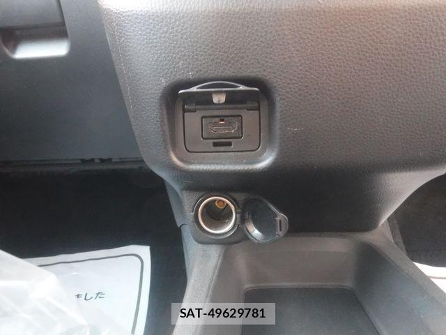 Toyota VOXY HYBRID 2023-03 7394825-16