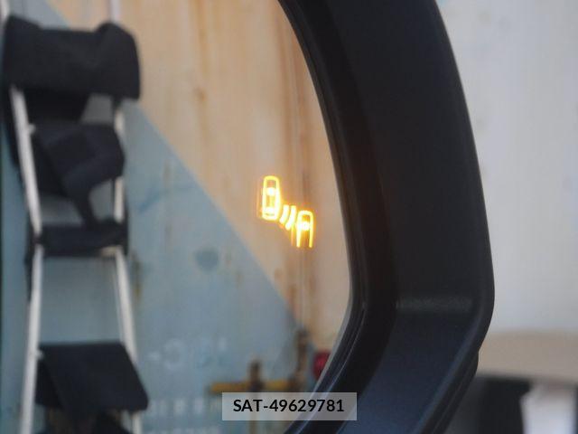 Toyota VOXY HYBRID 2023-03 7394825-17