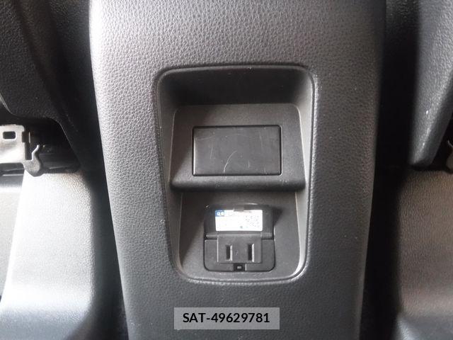 Toyota VOXY HYBRID 2023-03 7394825-18
