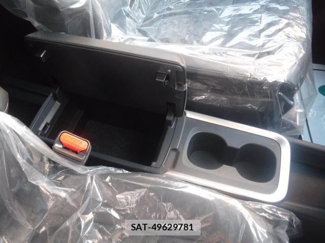 Toyota VOXY HYBRID 2023-03 7394825-23