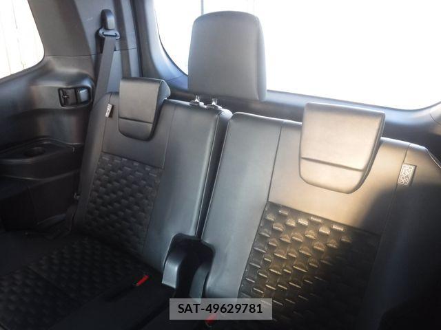 Toyota VOXY HYBRID 2023-03 7394825-4