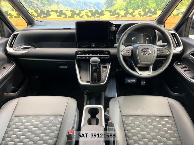 Toyota VOXY HYBRID 2025-11 7394790-1