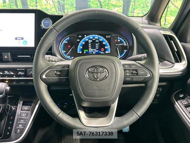 Toyota VOXY HYBRID 2023-08 7394803-11
