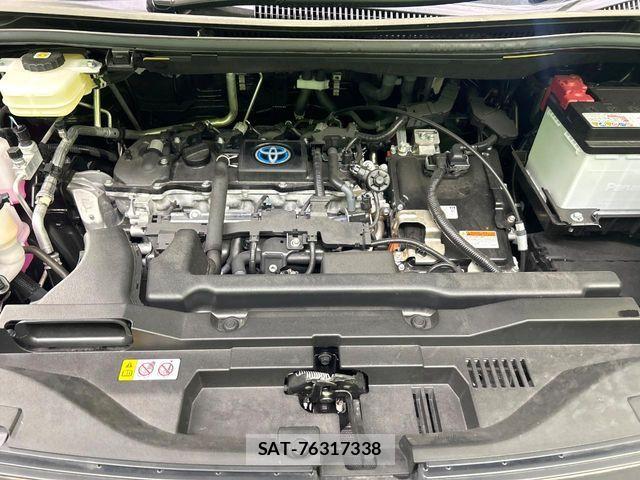 Toyota VOXY HYBRID 2023-08 7394803-18