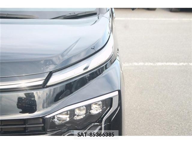 Toyota VOXY HYBRID 2023-06 7394831-23