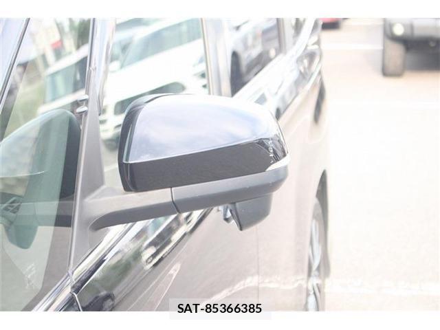 Toyota VOXY HYBRID 2023-06 7394831-29
