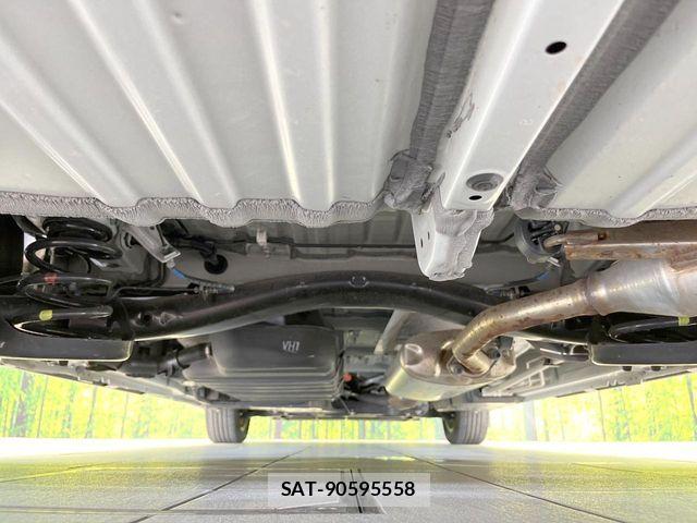 Toyota VOXY HYBRID 2023-08 7394794-18
