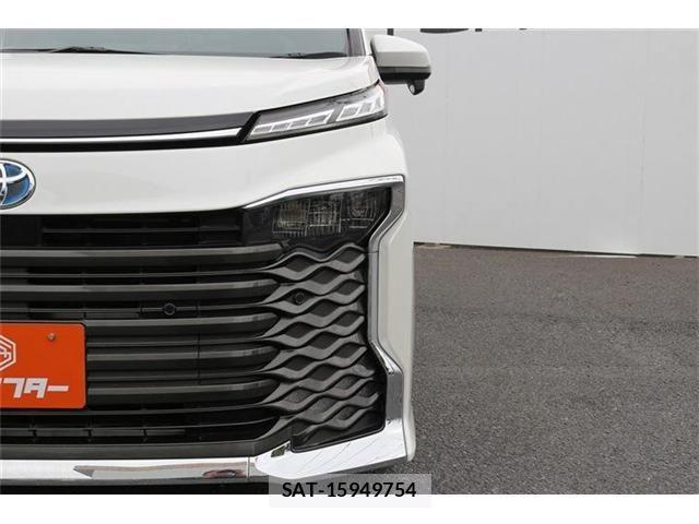 Toyota VOXY HYBRID 2022-03 7394830-26
