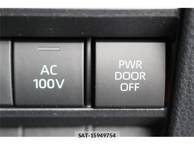 Toyota VOXY HYBRID 2022-03 7394830-5