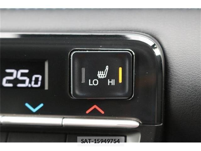 Toyota VOXY HYBRID 2022-03 7394830-6