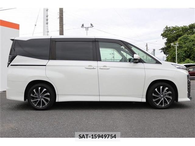 Toyota VOXY HYBRID 2022-03 7394830-8