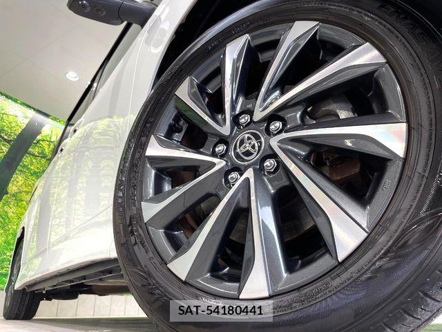 Toyota VOXY HYBRID 2023-07 7394807-13