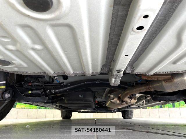 Toyota VOXY HYBRID 2023-07 7394807-19