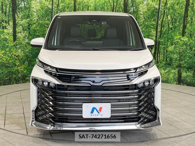 Toyota VOXY HYBRID 2024-08 7394795-14