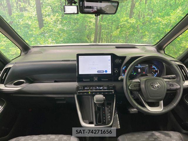 Toyota VOXY HYBRID 2024-08 7394795-1