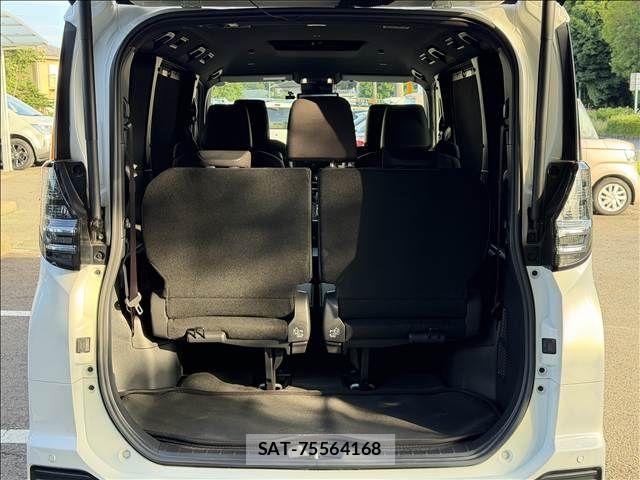 Toyota VOXY HYBRID 2024-05 7394796-10