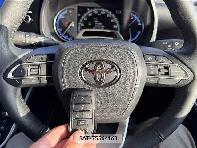 Toyota VOXY HYBRID 2024-05 7394796-17