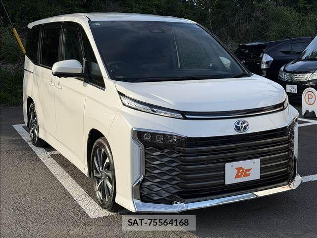 Toyota VOXY HYBRID 2024-05 7394796-4