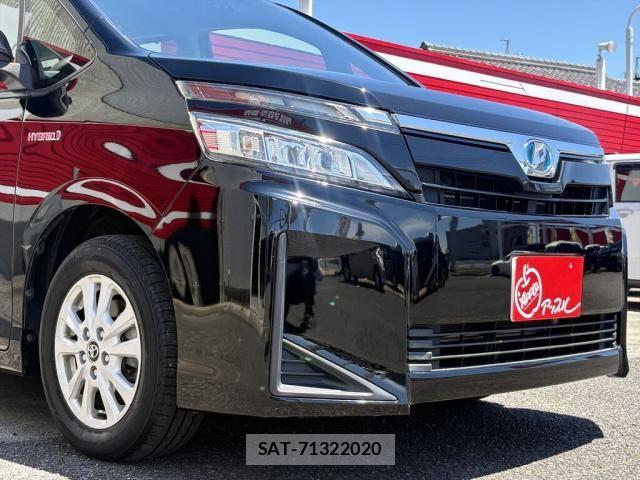 Toyota VOXY HYBRID 2018-02 7394502-9