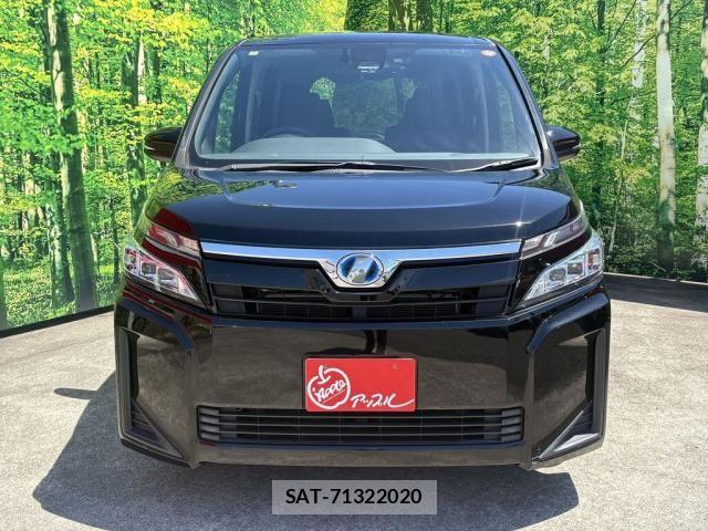 Toyota VOXY HYBRID 2018-02 7394502-1