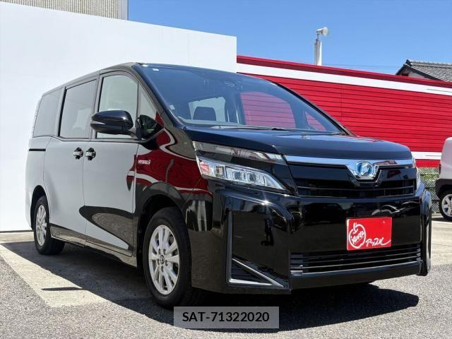 Toyota VOXY HYBRID 2018-02 7394502-5