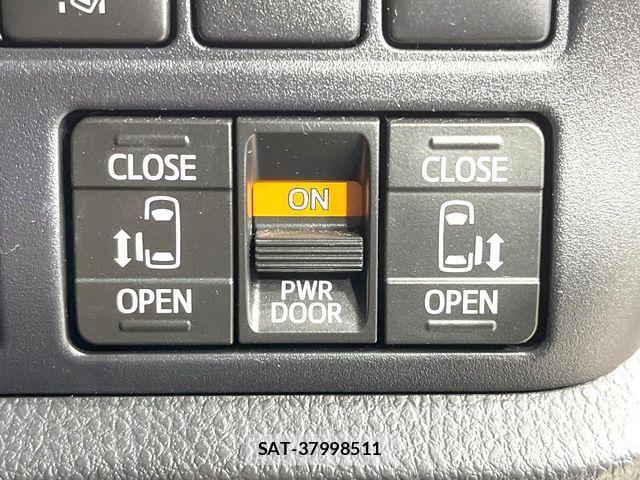 Toyota VOXY HYBRID 2020-07 7394826-7