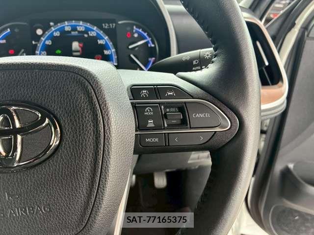 Toyota VOXY HYBRID 2022-09 7390995-11