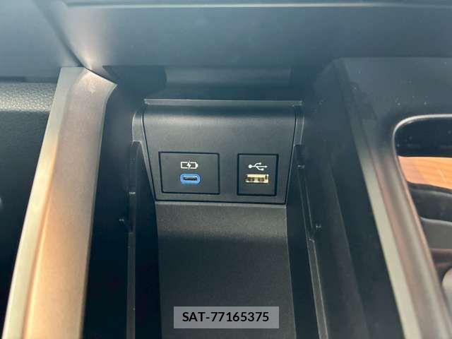 Toyota VOXY HYBRID 2022-09 7390995-19