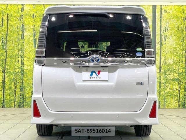 Toyota VOXY HYBRID 2020-09 7394832-15