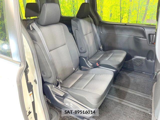 Toyota VOXY HYBRID 2020-09 7394832-8