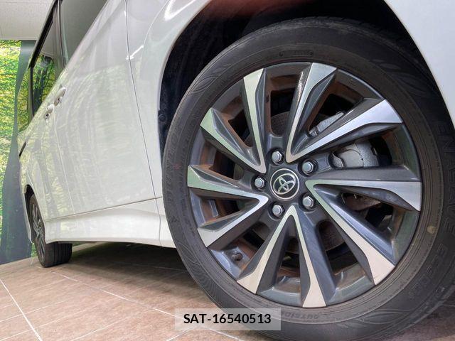 Toyota VOXY HYBRID 2022-10 7394797-13