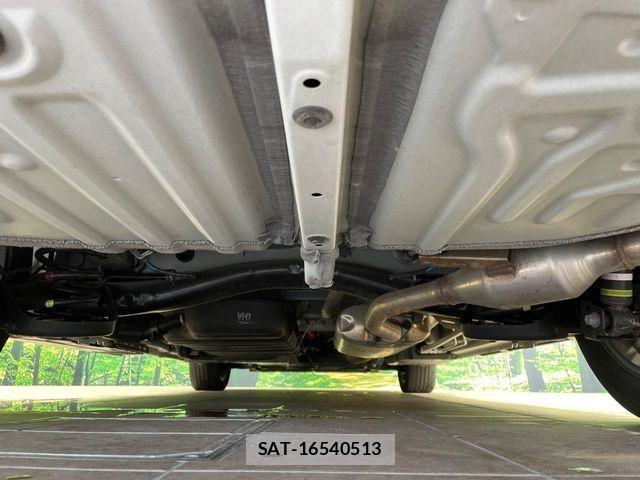 Toyota VOXY HYBRID 2022-10 7394797-19
