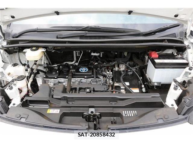 Toyota VOXY HYBRID 2023-06 7394824-21