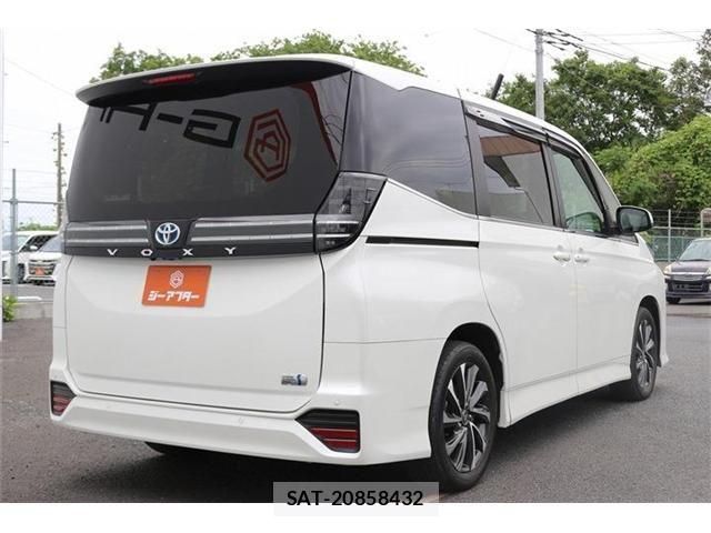 Toyota VOXY HYBRID 2023-06 7394824-23