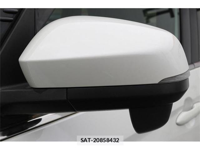 Toyota VOXY HYBRID 2023-06 7394824-29
