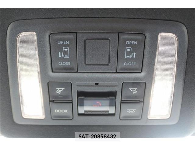 Toyota VOXY HYBRID 2023-06 7394824-6