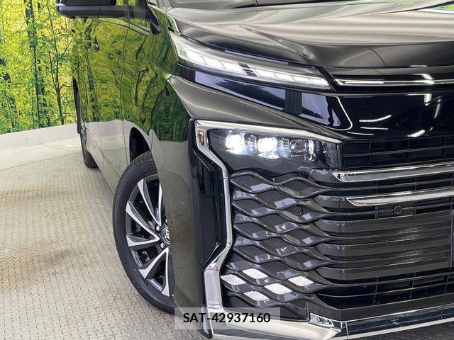 Toyota VOXY HYBRID 2024-01 7394793-12