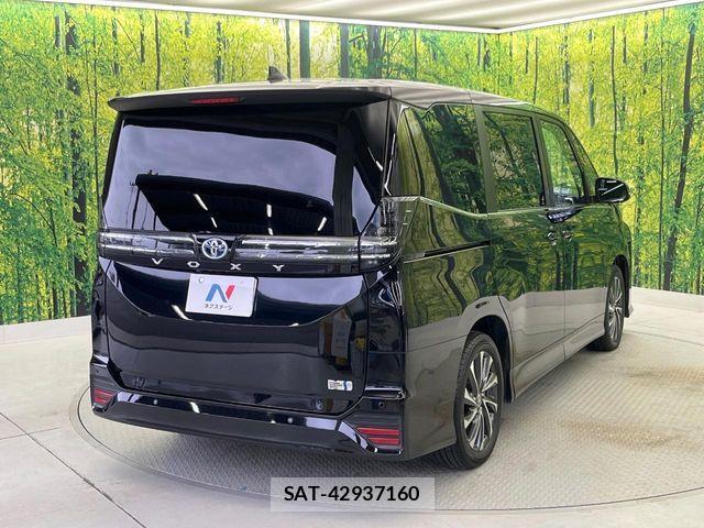 Toyota VOXY HYBRID 2024-01 7394793-17