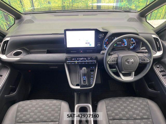 Toyota VOXY HYBRID 2024-01 7394793-2