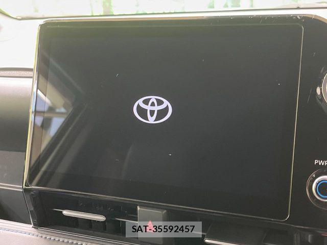 Toyota VOXY HYBRID 2023-06 7394811-2