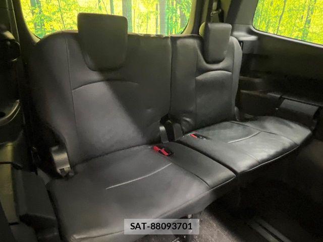 Toyota VOXY HYBRID 2024-03 7394823-10