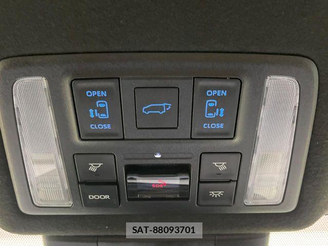 Toyota VOXY HYBRID 2024-03 7394823-7
